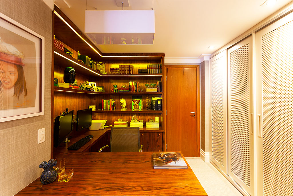 HOME OFFICE